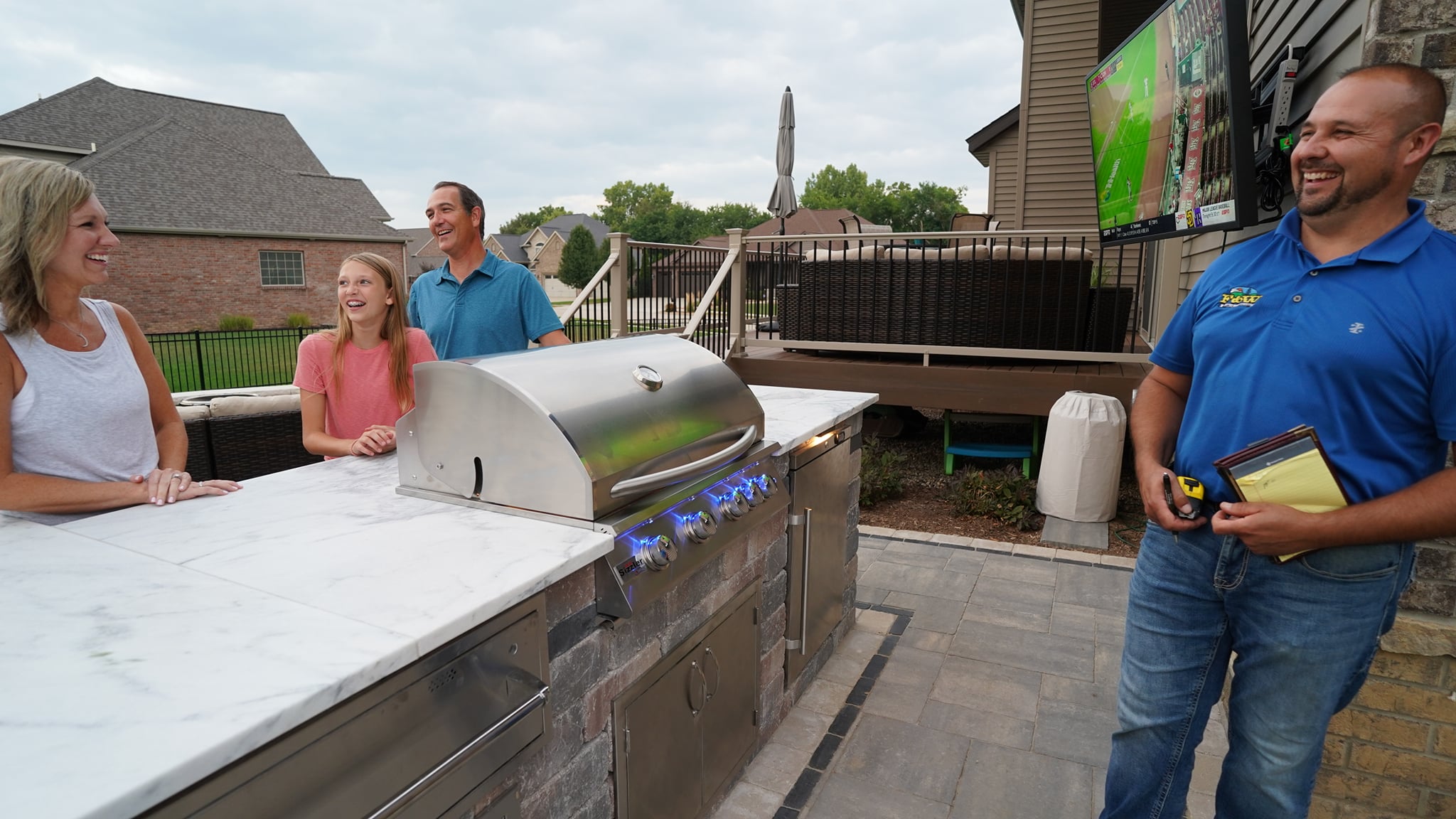 f&w-staff-talking-to-the-clients